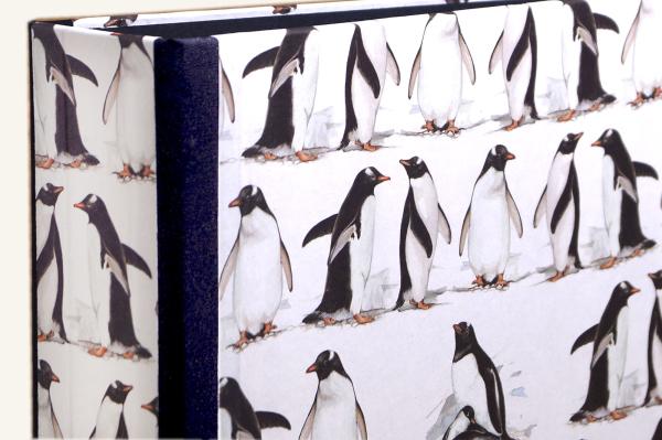 Origineller Ordner "Pinguine", schwarz - weißl